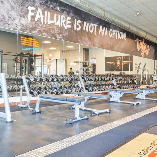 Kurzhantelbereich des Aachener Fitnessstudios WOF30 Pur